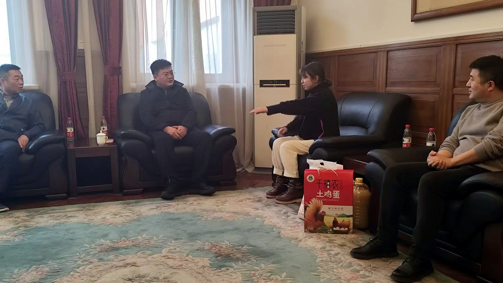 津投資本黨委領(lǐng)導看望慰問(wèn)系統困難黨員